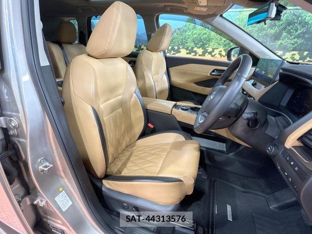 Nissan X-TRAIL HYBRID 2023-03 6221491-7