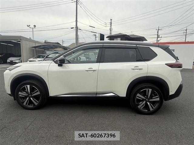 Nissan X-TRAIL HYBRID 2022-10 6221499-9