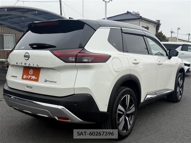 Nissan X-TRAIL HYBRID 2022-10 6221499-20