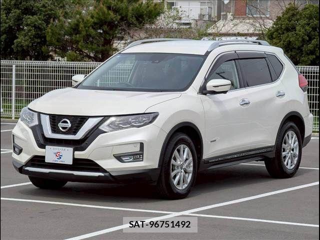 Nissan X-TRAIL HYBRID 2017-07 6277769-13