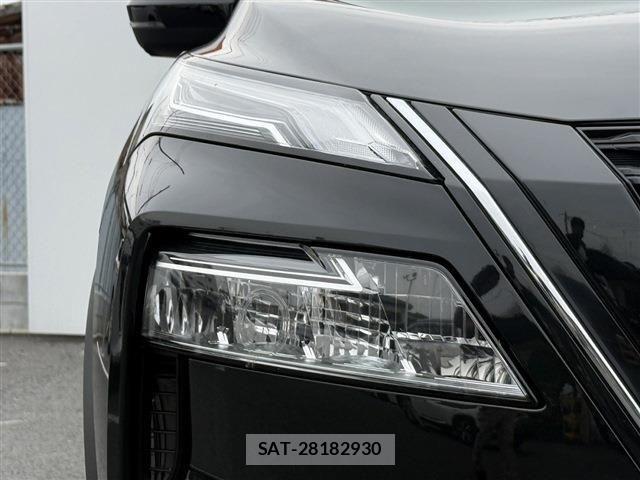 Nissan X-TRAIL HYBRID 2022-07 6505293-10