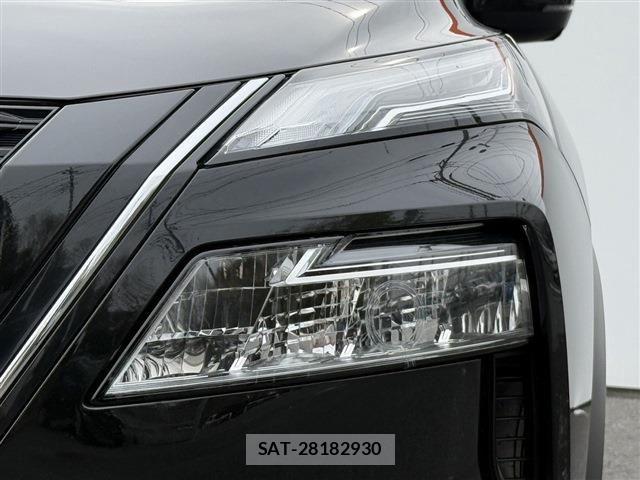 Nissan X-TRAIL HYBRID 2022-07 6505293-12