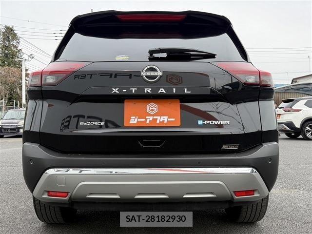 Nissan X-TRAIL HYBRID 2022-07 6505293-5