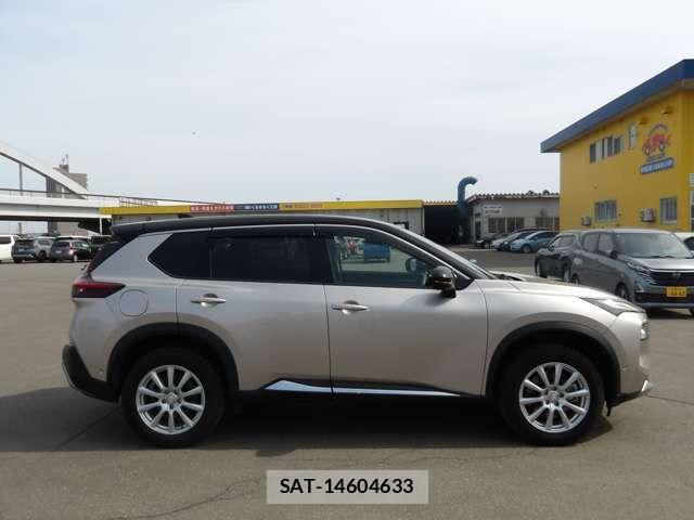 Nissan X-TRAIL HYBRID 2023-04 6528142-2