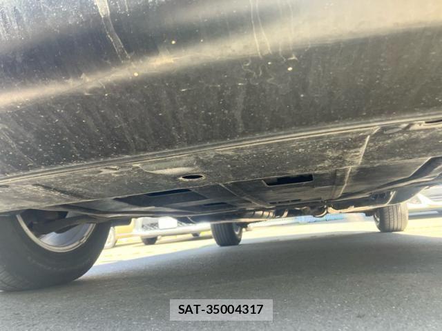 Nissan X-TRAIL HYBRID 2015-10 6615928-9