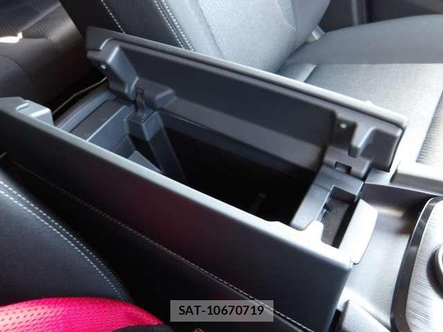 Nissan X-TRAIL HYBRID 2025-09 6615913-16
