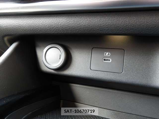 Nissan X-TRAIL HYBRID 2025-09 6615913-17