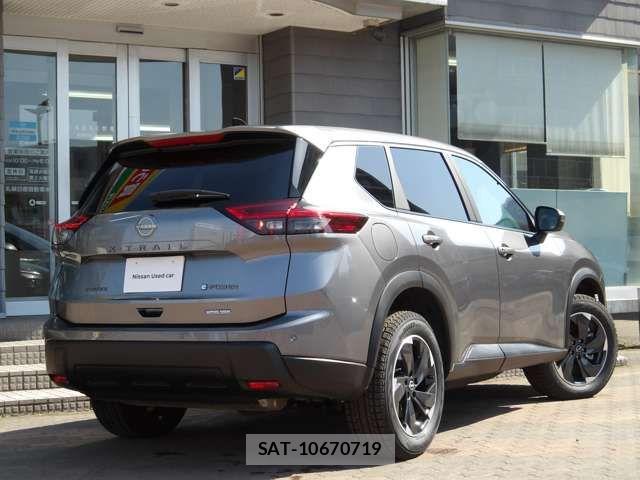 Nissan X-TRAIL HYBRID 2025-09 6615913-1