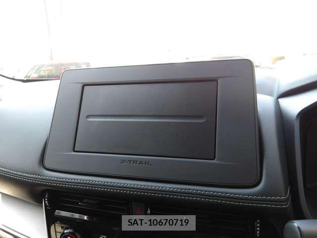 Nissan X-TRAIL HYBRID 2025-09 6615913-19