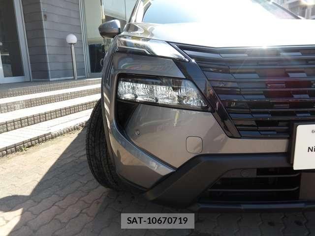 Nissan X-TRAIL HYBRID 2025-09 6615913-29