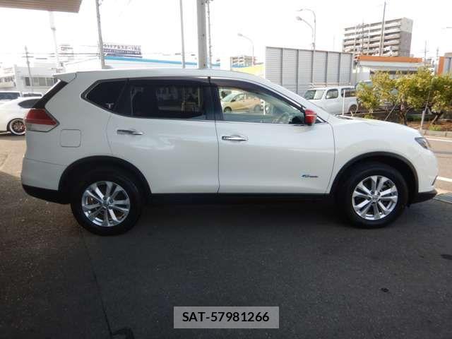Nissan X-TRAIL HYBRID 2015-08 6615927-16