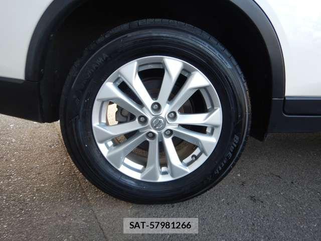 Nissan X-TRAIL HYBRID 2015-08 6615927-18