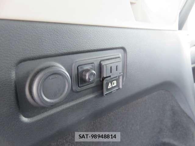 Nissan X-TRAIL HYBRID 2022-07 6615920-28