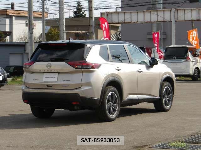Nissan X-TRAIL HYBRID 2025-09 6615907-6