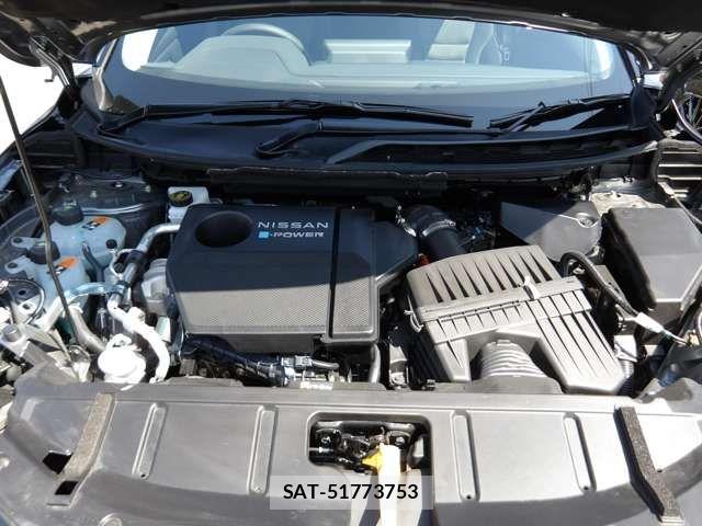 Nissan X-TRAIL HYBRID 2025-09 6615911-18
