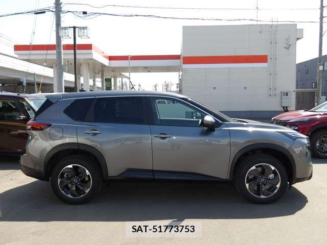 Nissan X-TRAIL HYBRID 2025-09 6615911-3