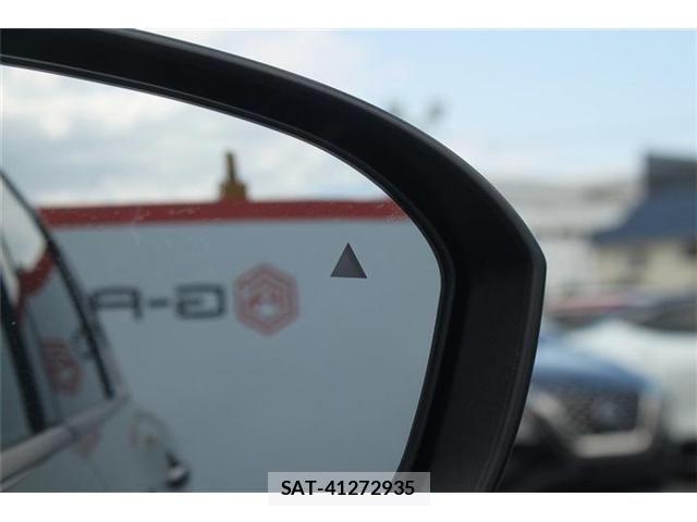 Nissan X-TRAIL HYBRID 2022-09 6678899-3