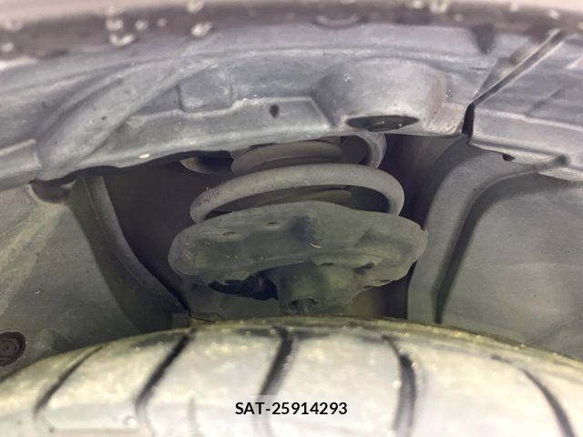 Nissan X-TRAIL HYBRID 2015-05 6678907-19