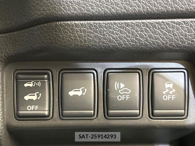 Nissan X-TRAIL HYBRID 2015-05 6678907-5