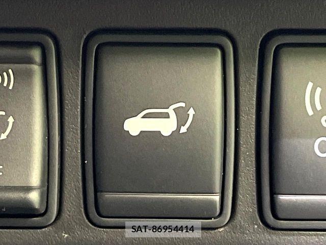 Nissan X-TRAIL HYBRID 2015-07 6678905-6
