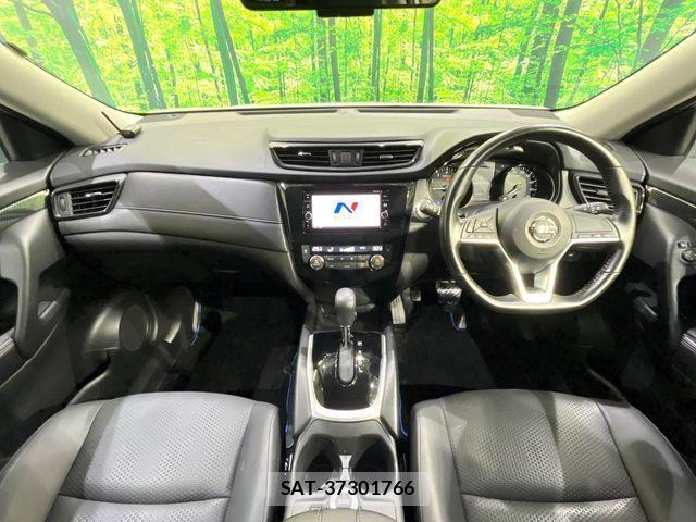 Nissan X-TRAIL HYBRID 2017-11 6678900-1