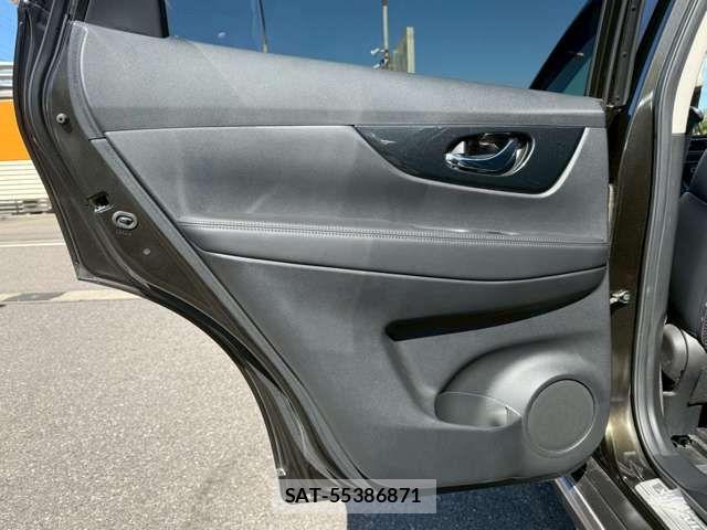 Nissan X-TRAIL HYBRID 2015-08 6684091-15