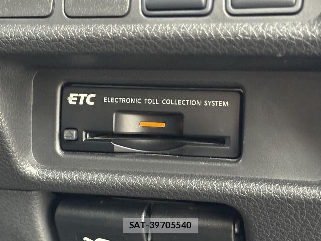 Nissan X-TRAIL HYBRID 2015-11 6717839-25