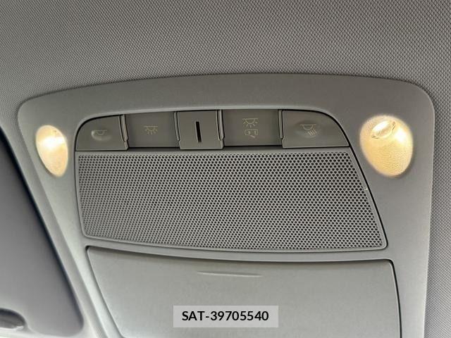 Nissan X-TRAIL HYBRID 2015-11 6717839-29