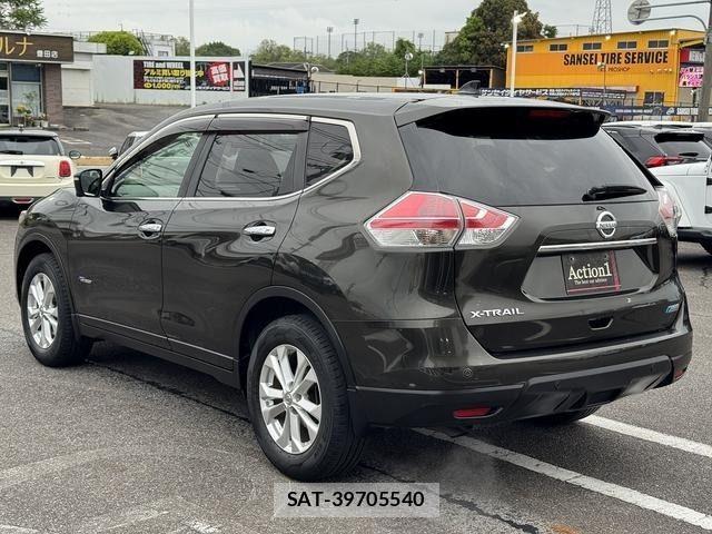 Nissan X-TRAIL HYBRID 2015-11 6717839-3