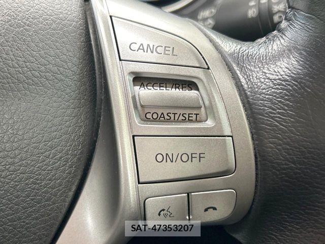 Nissan X-TRAIL HYBRID 2015-09 6754038-4