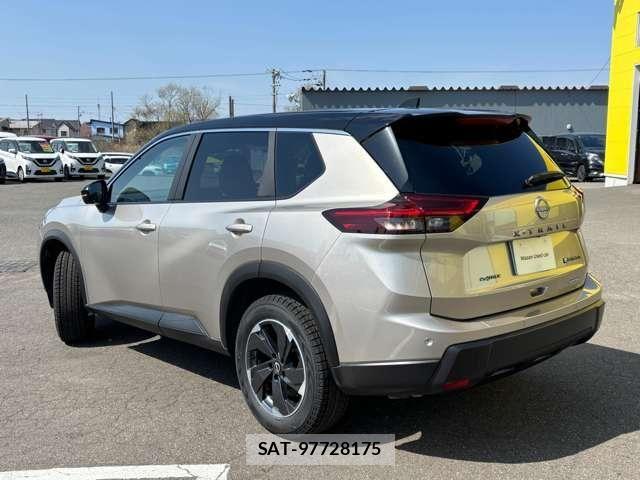 Nissan X-TRAIL HYBRID 2025-09 6754025-20