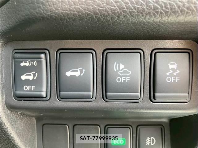 Nissan X-TRAIL HYBRID 2015-08 6791824-19