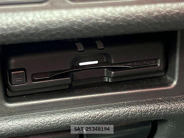 Nissan X-TRAIL HYBRID 2021-06 6791814-15