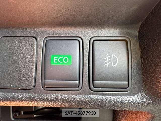 Nissan X-TRAIL HYBRID 2015-07 6791823-21