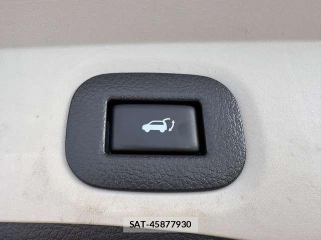 Nissan X-TRAIL HYBRID 2015-07 6791823-25