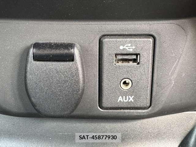 Nissan X-TRAIL HYBRID 2015-07 6791823-26