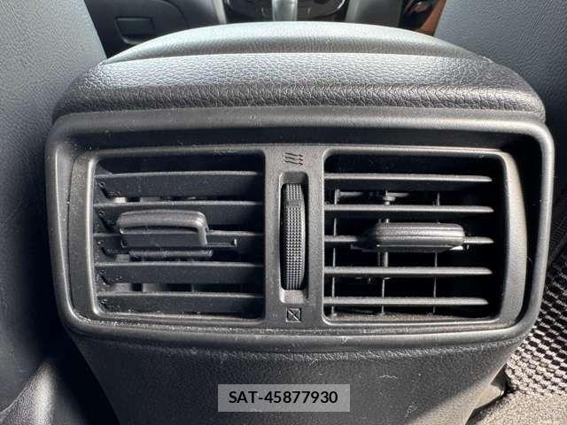 Nissan X-TRAIL HYBRID 2015-07 6791823-27