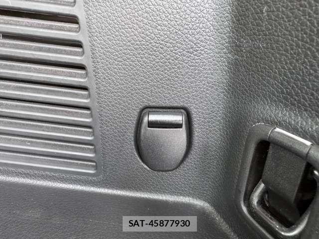 Nissan X-TRAIL HYBRID 2015-07 6791823-29