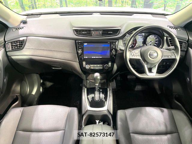 Nissan X-TRAIL HYBRID 2017-07 6791812-1