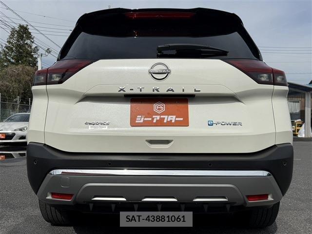 Nissan X-TRAIL HYBRID 2022-12 6791811-8