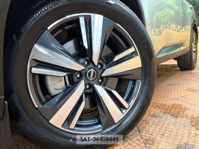 Nissan X-TRAIL HYBRID 2023-03 6818210-12