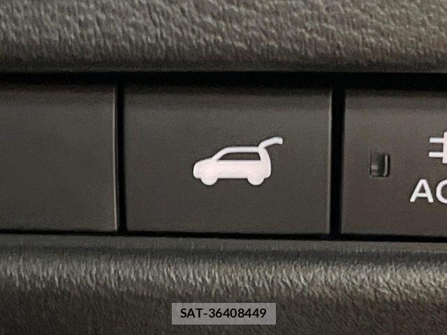 Nissan X-TRAIL HYBRID 2023-03 6818210-4