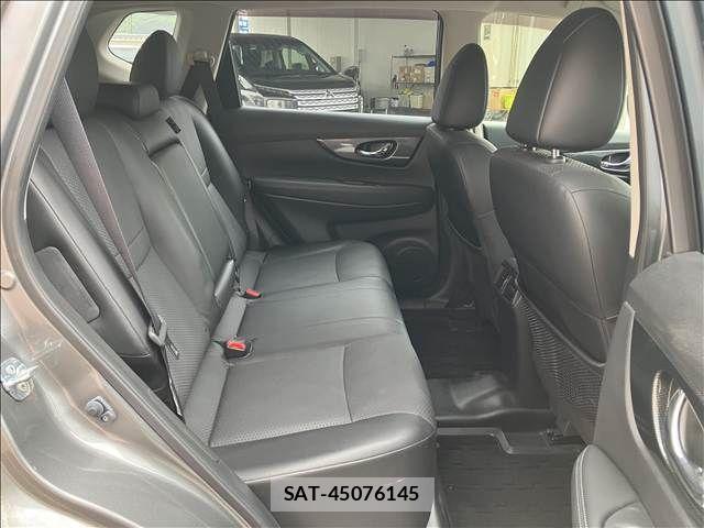 Nissan X-TRAIL HYBRID 2016-10 6818229-11