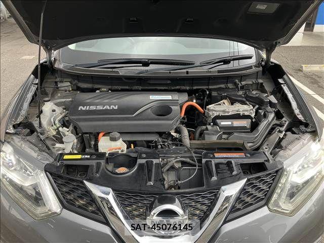 Nissan X-TRAIL HYBRID 2016-10 6818229-19