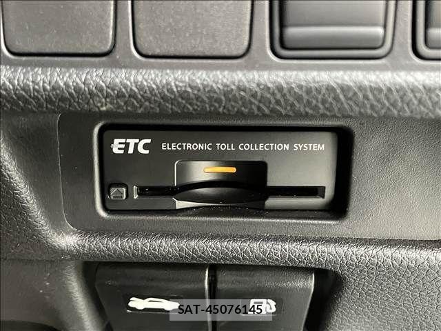 Nissan X-TRAIL HYBRID 2016-10 6818229-7