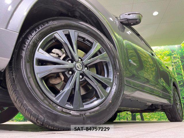 Nissan X-TRAIL HYBRID 2015-09 6818232-12