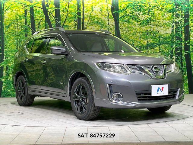 Nissan X-TRAIL HYBRID 2015-09 6818232-15