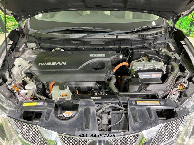 Nissan X-TRAIL HYBRID 2015-09 6818232-17