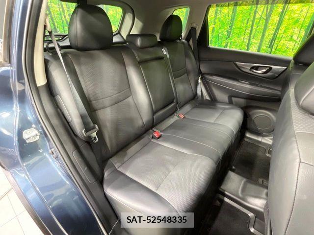 Nissan X-TRAIL HYBRID 2015-08 6818231-8
