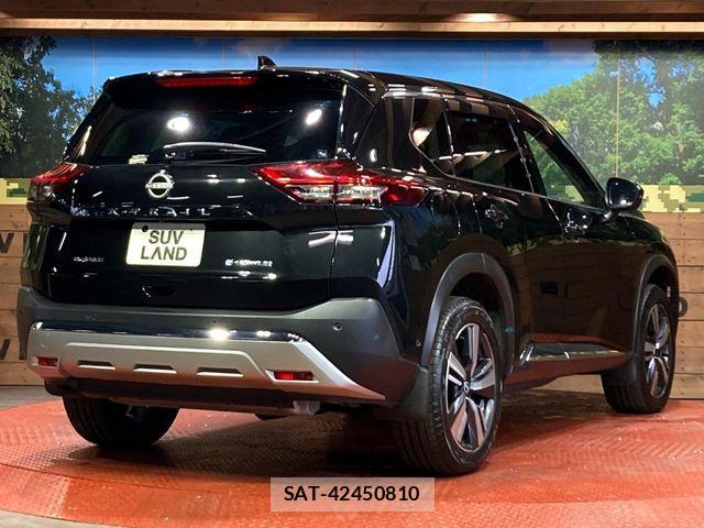 Nissan X-TRAIL HYBRID 2023-03 6818218-16